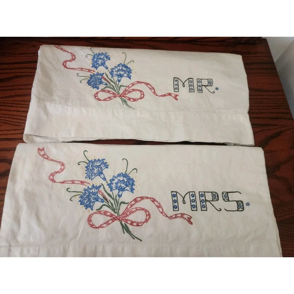 Vintage Mr. And Mrs. Pillow‎ cases Liquid Stitch Flowers Bows 31x17 Set Of Two